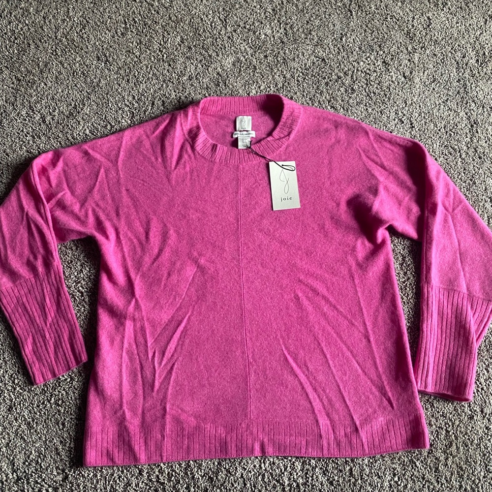 Women’s cashmere sweater